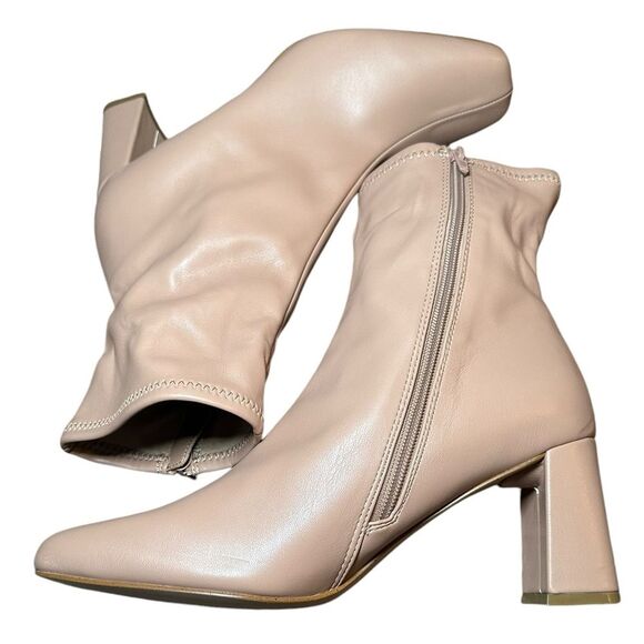 Steve Madden Size 9 Harli 15S1 cream color. NWOB. Block heel. Sock style - Picture 2 of 9